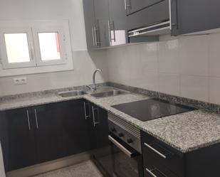 Cuina de Pis de lloguer en Sant Quintí de Mediona amb Forn