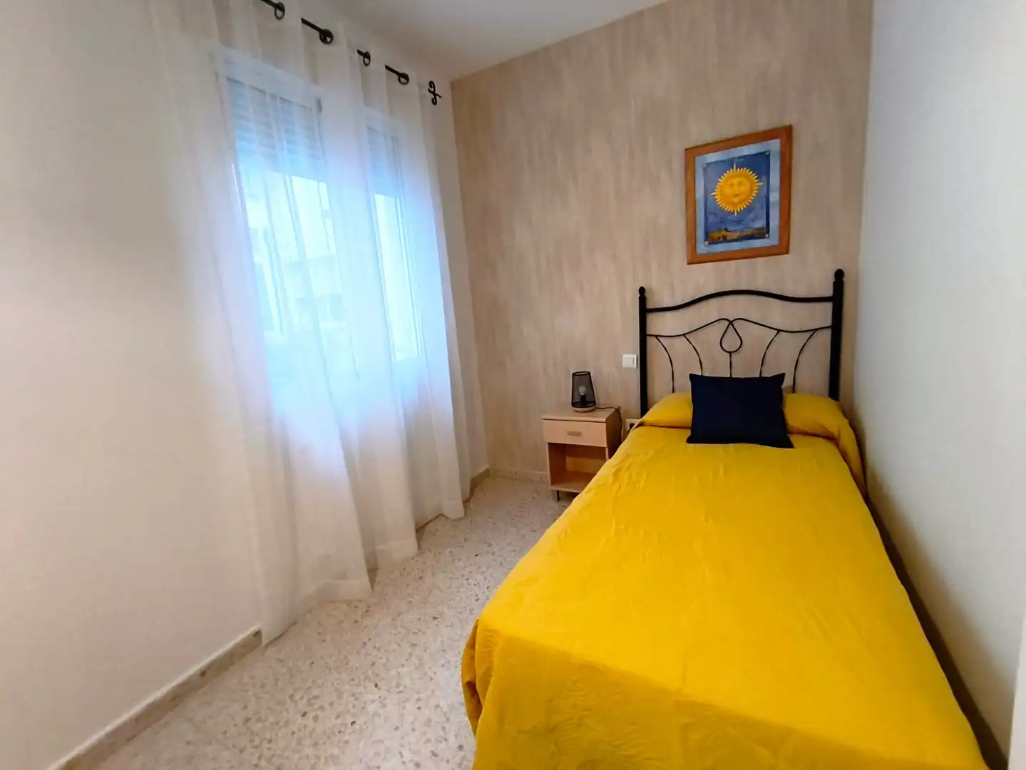 Bedroom of Flat for rent in Badajoz  with Air Conditioner, Furnished and Oven