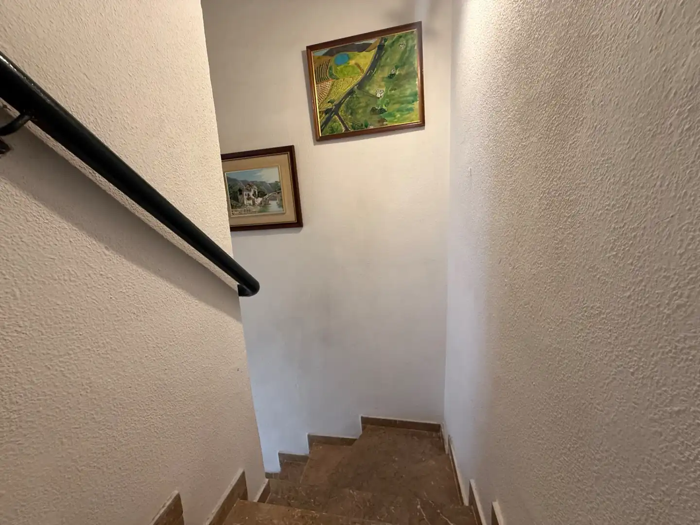 Einfamilien-Reihenhaus zum Verkauf in Aljaraque mit Klimaanlage, Heizung und Privatgarten