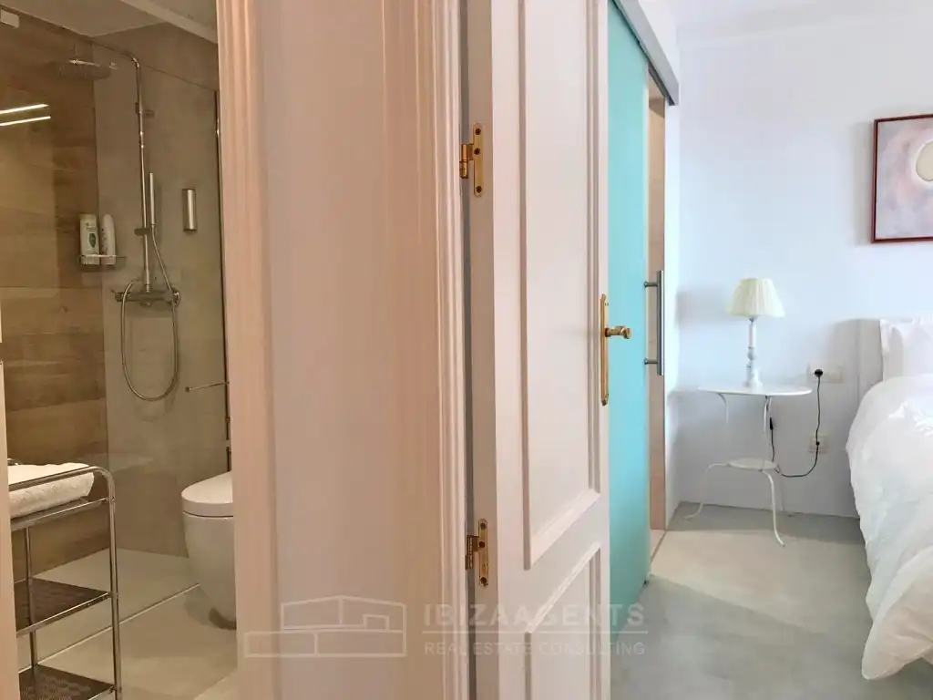 Bathroom of Apartments for rent in Eivissa  with Air Conditioner, Terrace and Washing machine