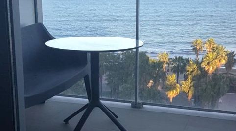 APARTAMENTO 1ª LINEA MAR EDIFICIO MIRAMAR CON PARKING Y PISCINA