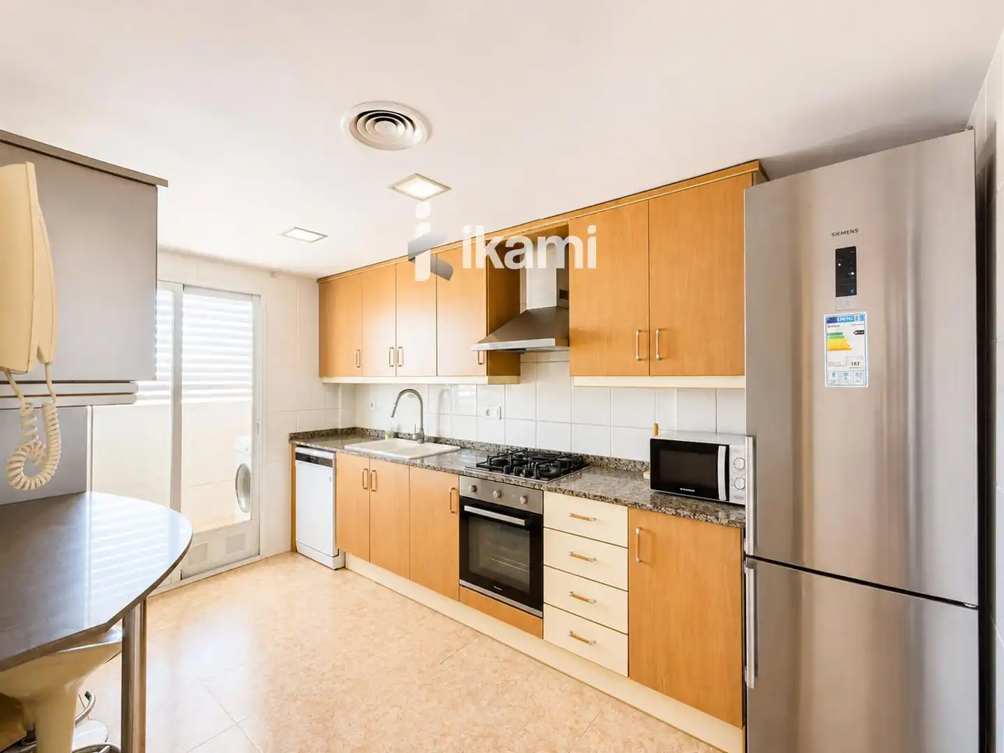 Cocina de Piso en venta en Valencia con Aire acondicionado, Terraza y Piscina