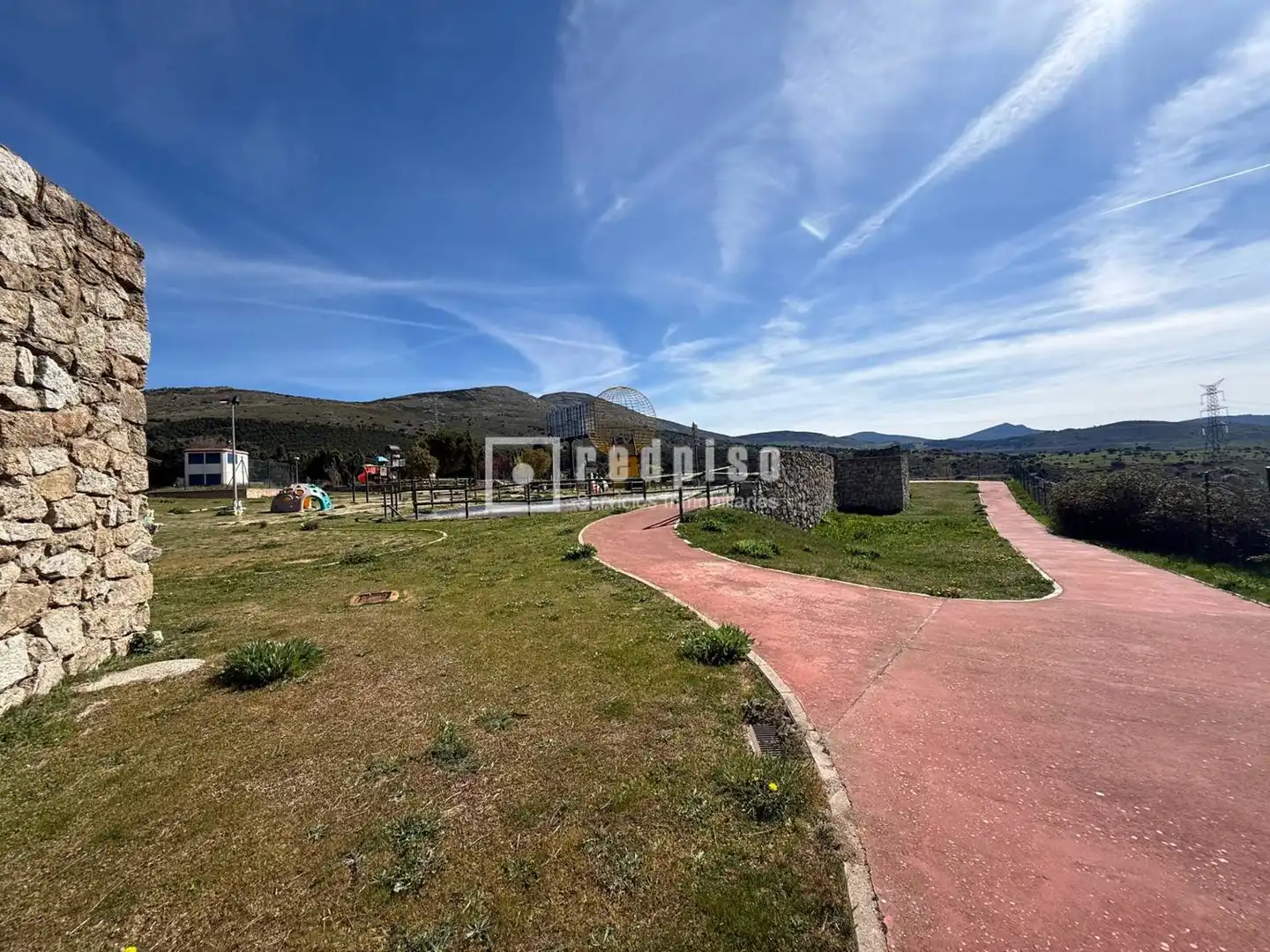 Piso en venta en El Espinar con Calefacción, Jardín privado y Parquet