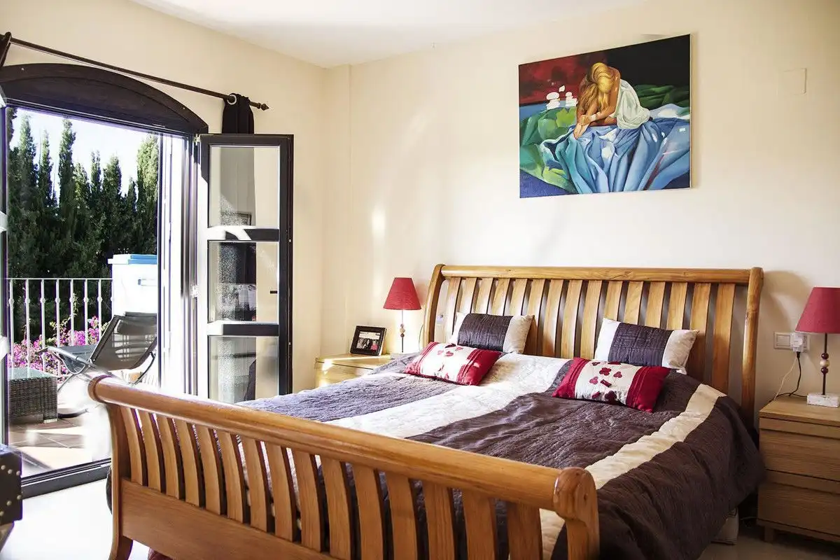 Detached homes for rent in Guadalmina Alta