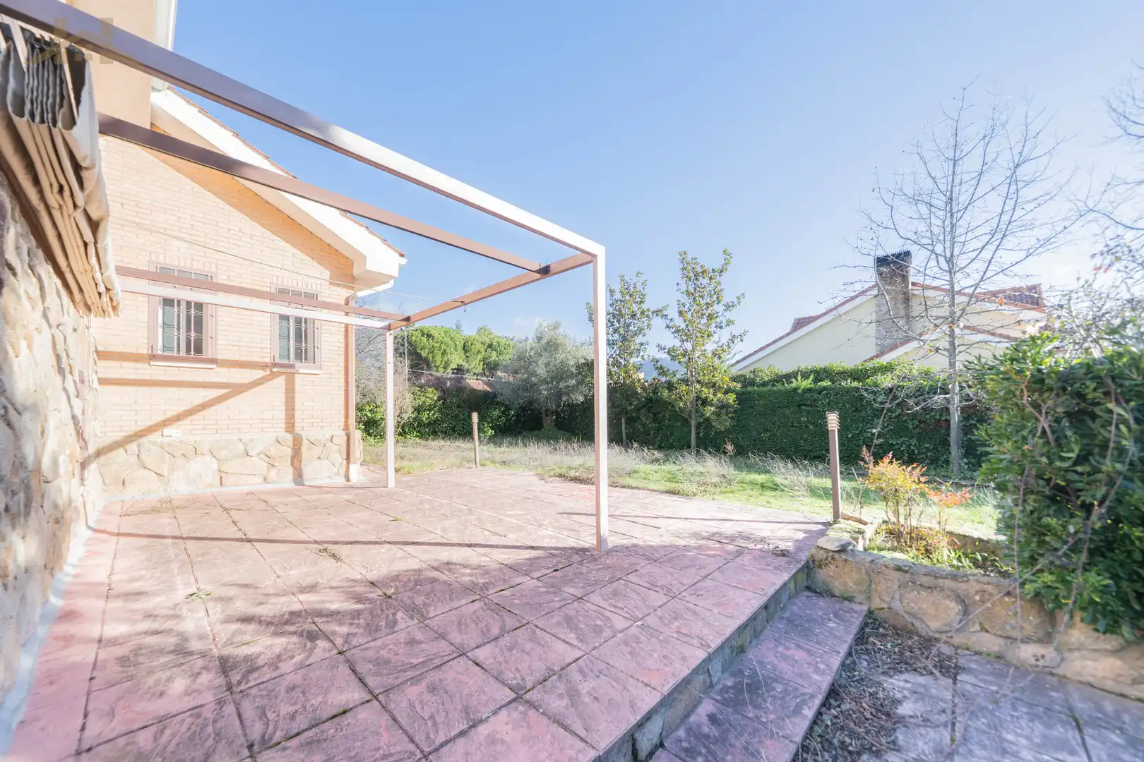 Jardí de Casa o xalet en venda en Manzanares El Real amb Jardí privat, Traster i Moblat