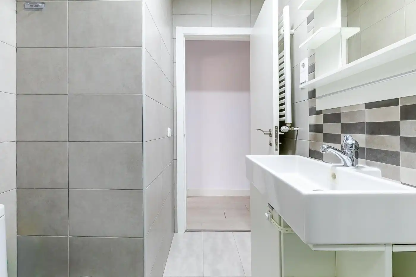 Baño de Piso en venta en Madrid con Aire acondicionado, Calefacción y Amueblado
