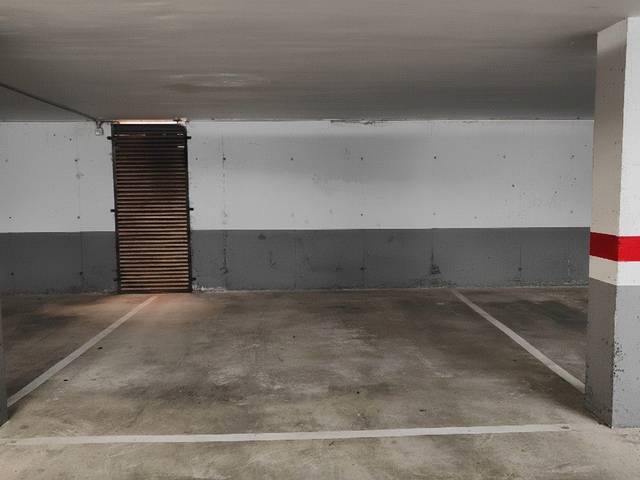 Garaje en Alquiler en Avenida de Europa, 10 en Ensanche - Fuenfresca