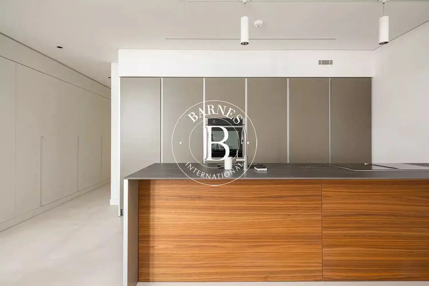 Kitchen of Flat for rent in Madrid  with Air Conditioner, Heating and Storage room