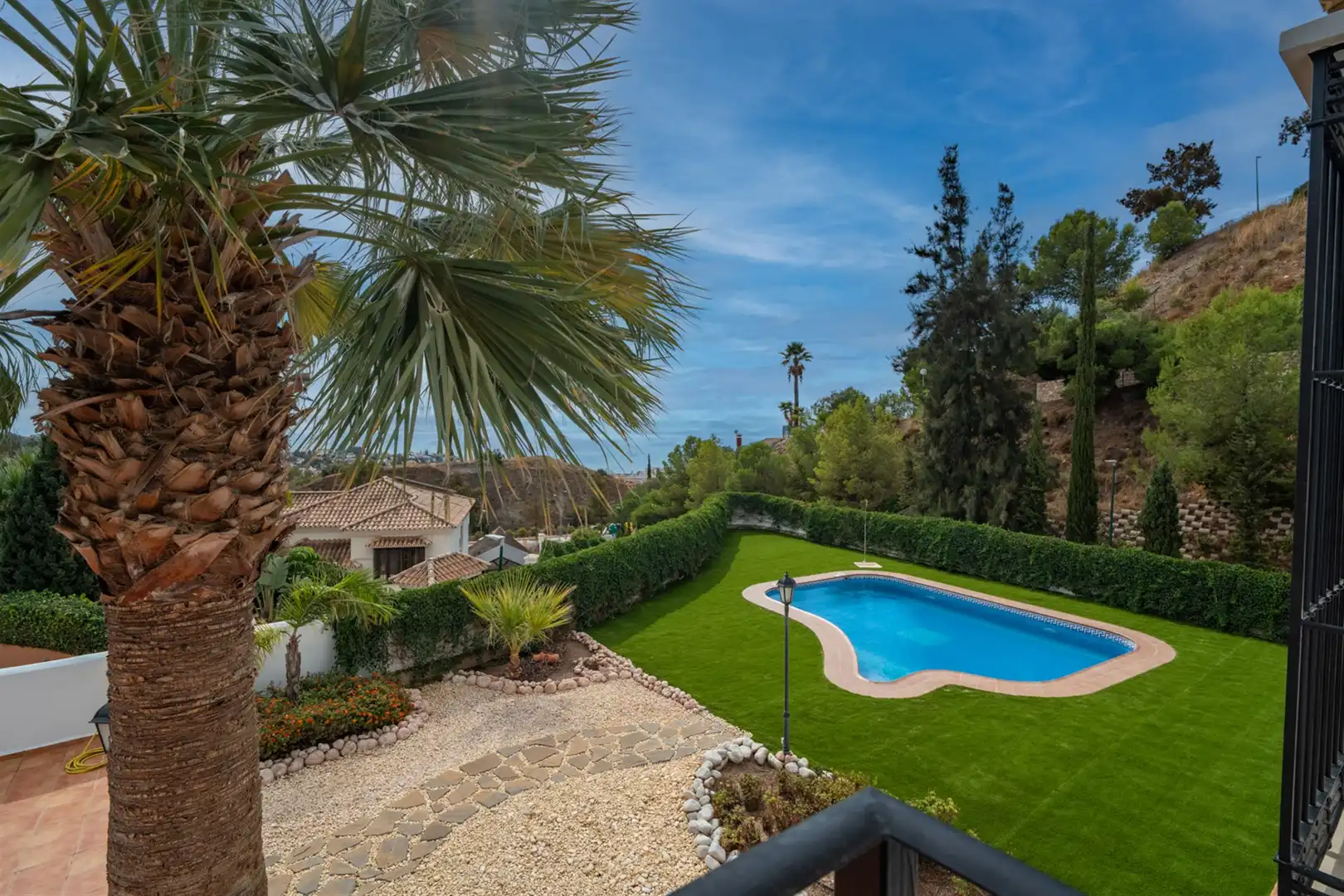 Jardí de Casa o xalet en venda en Málaga amb Terrassa