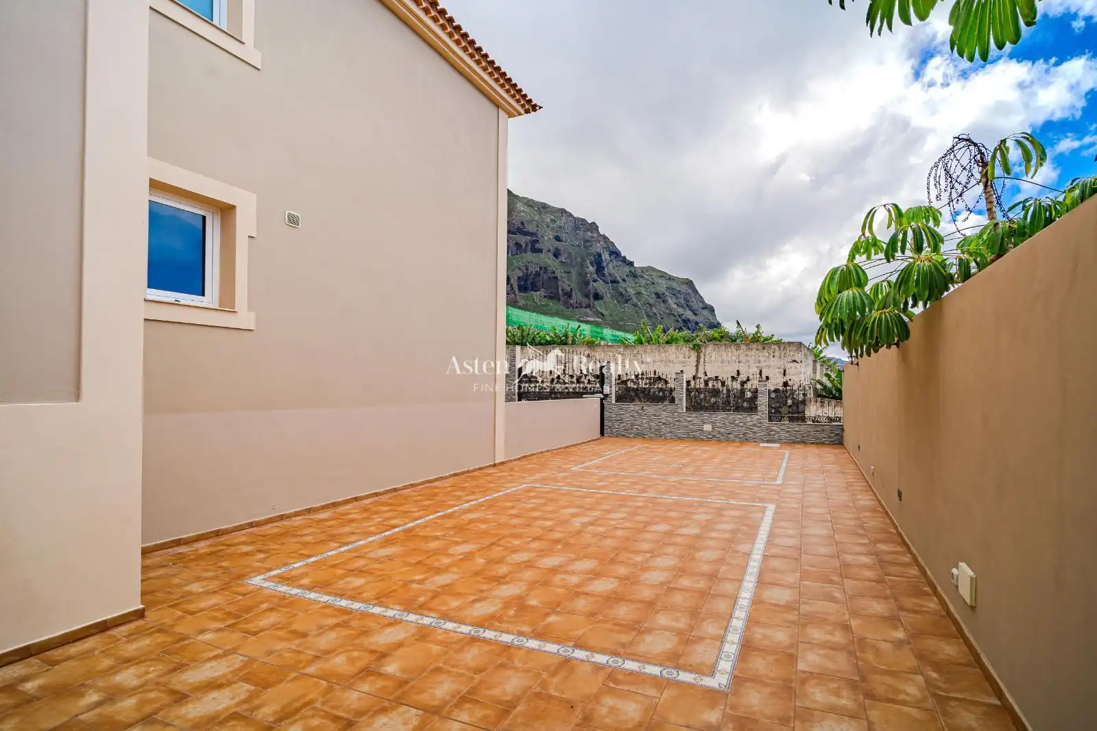 Vista exterior de Casa o xalet en venda en Garachico amb Terrassa