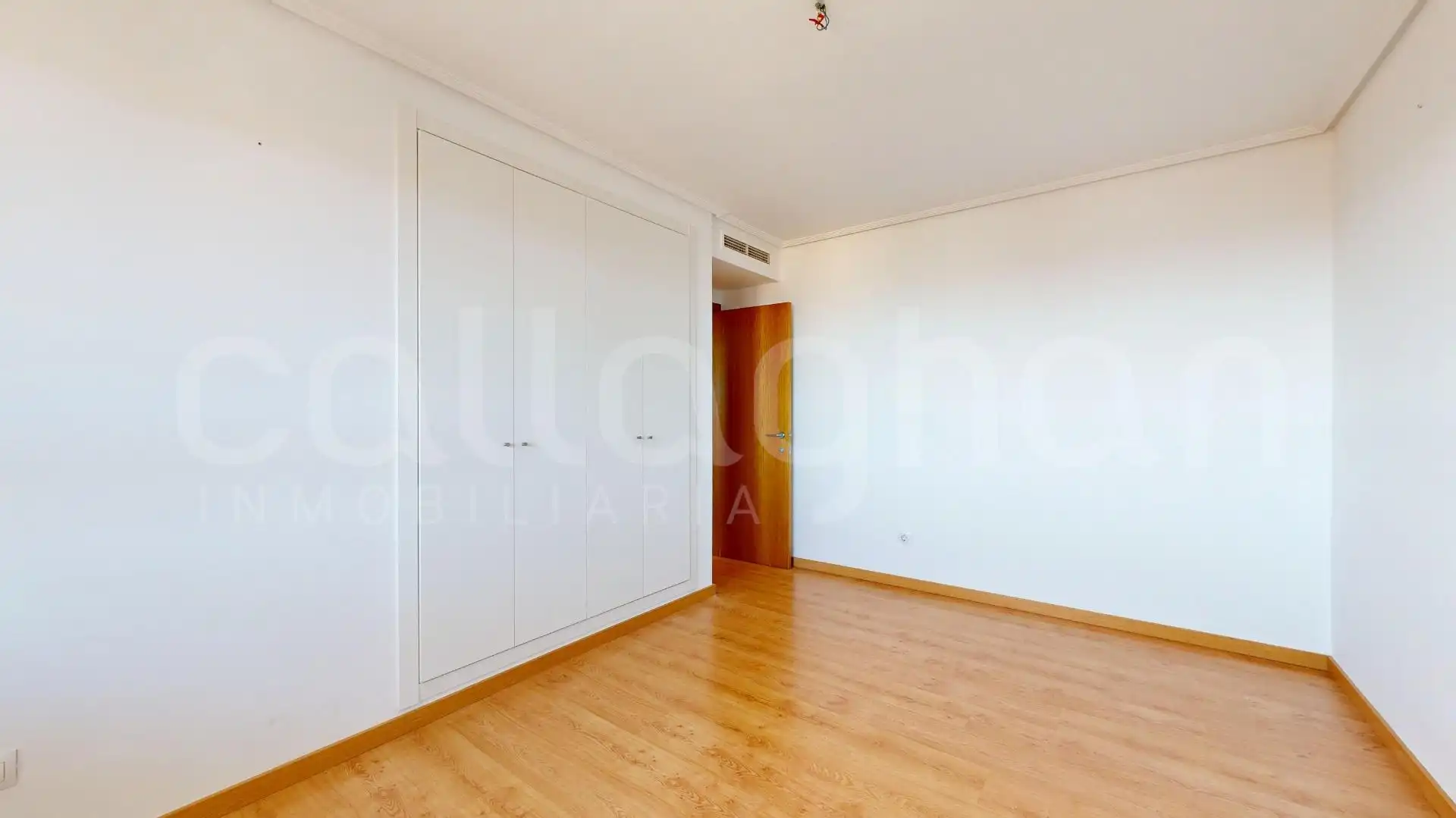 Habitación de Ático en venta en Alboraya con Aire acondicionado, Jardín privado y Terraza