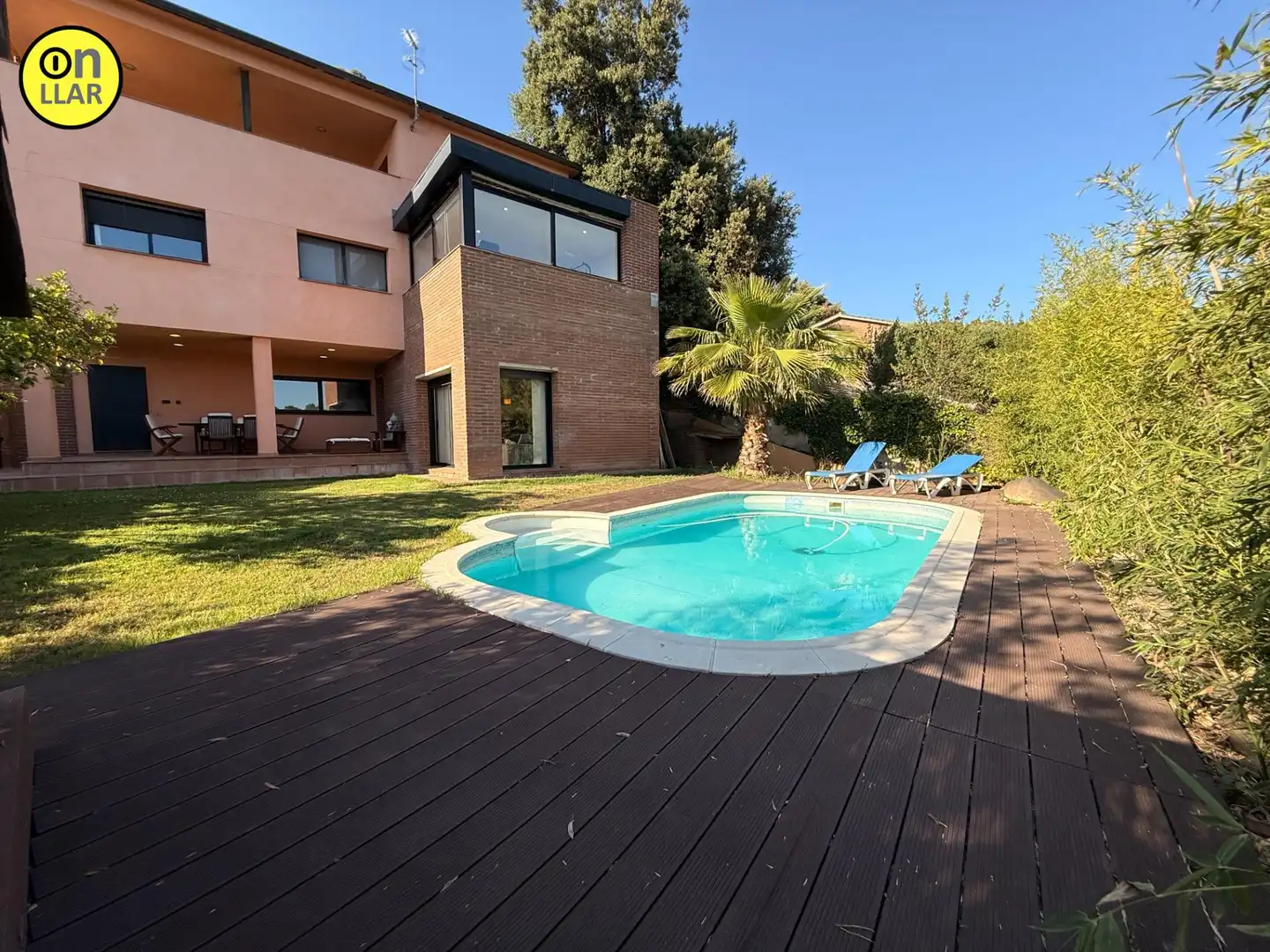 Piscina de Casa o chalet en venta en L'Ametlla del Vallès