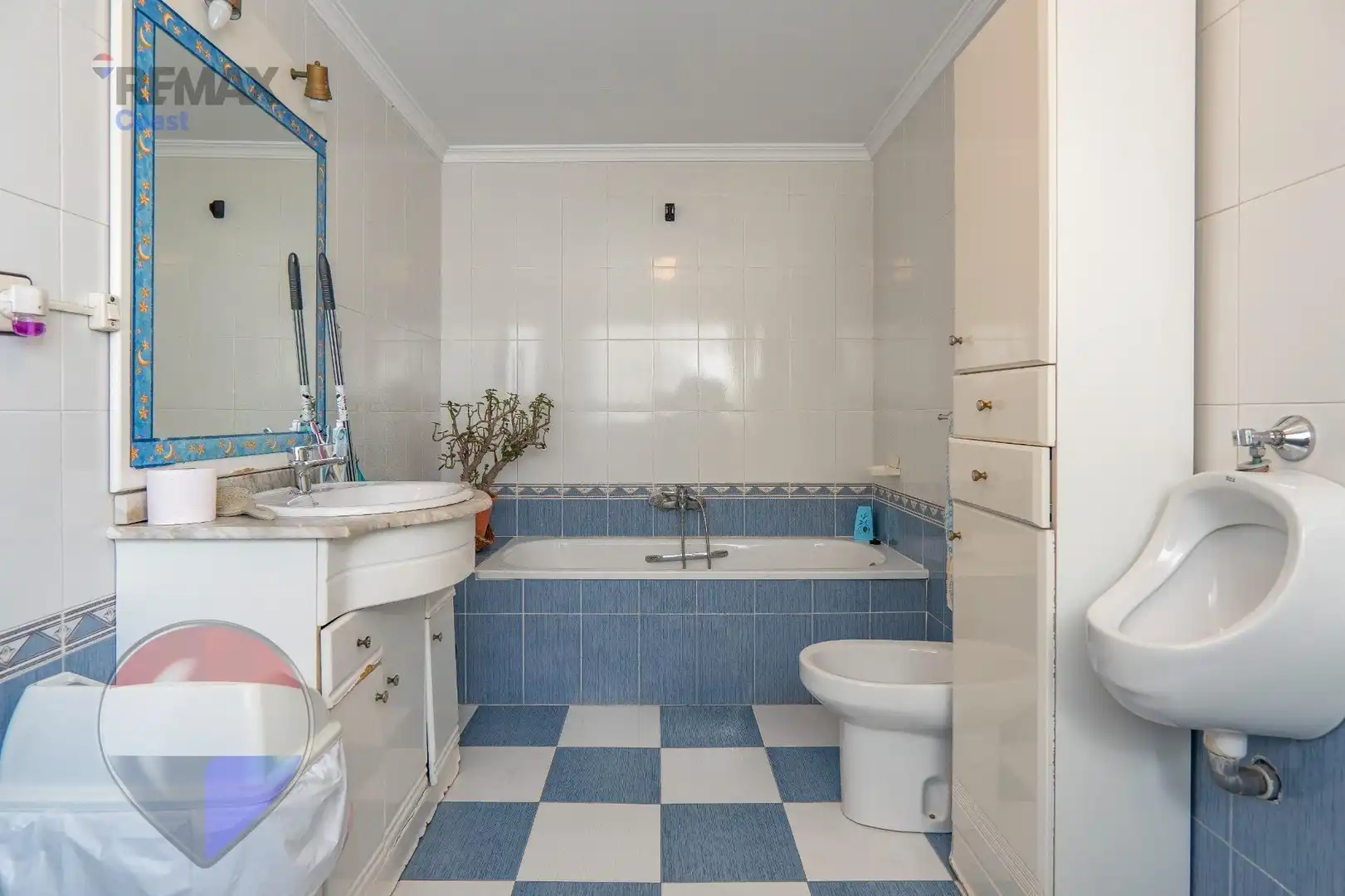 Bathroom of Houses for sale in Málaga