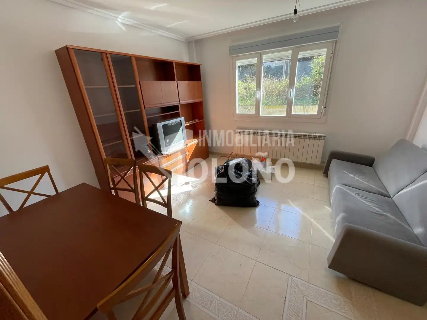 Sala d'estar de Apartament en venda en Tirgo amb Calefacció, Traster i Balcó