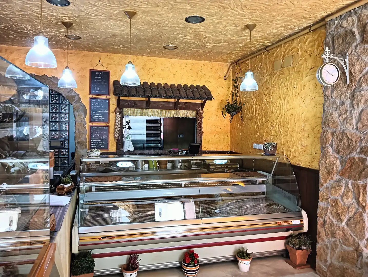 Local comercial en venta en La Geltrú - Sant Jordi, imagen 2