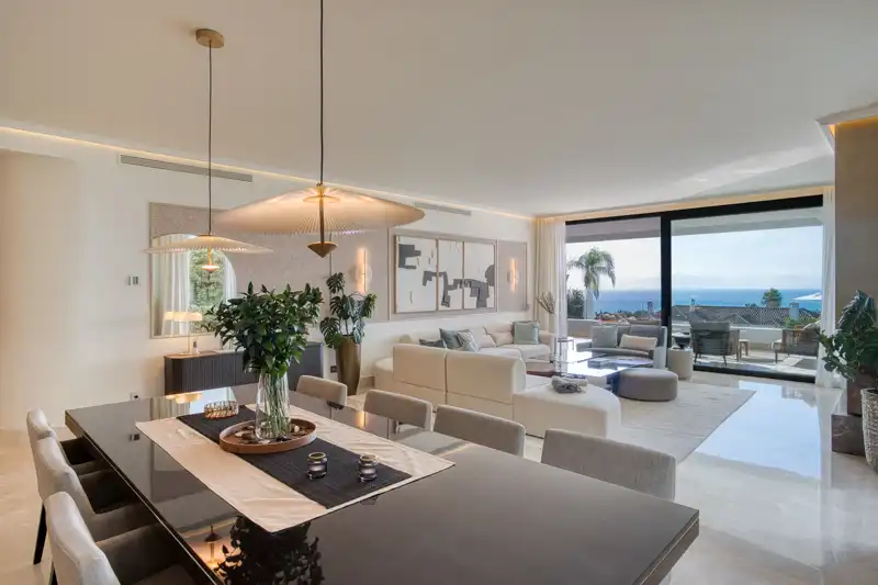 Sala d'estar de Apartament en venda en Marbella amb Aire condicionat, Calefacció i Jardí privat