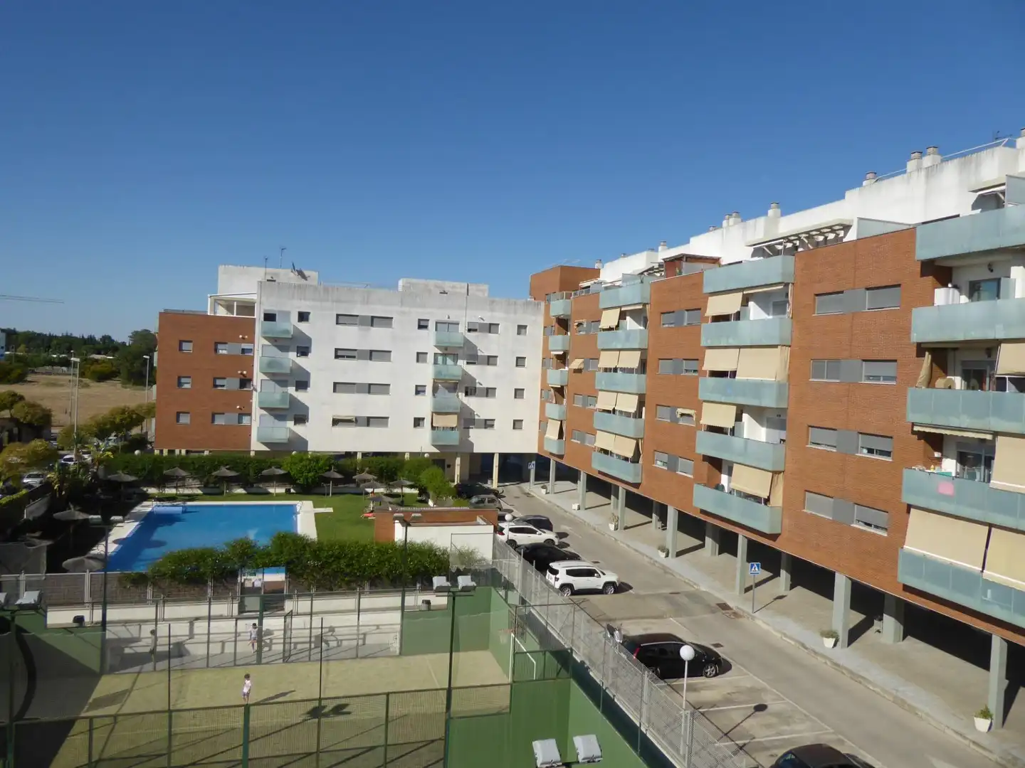Außenansicht von Wohnung zum Verkauf in Jerez de la Frontera mit Klimaanlage, Parkett und Möbliert