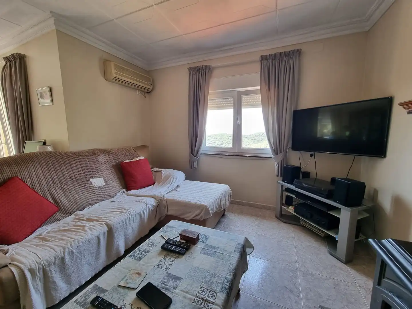 Sala de estar de Casa o chalet en venta en Lloret de Mar con Aire acondicionado, Calefacción y Jardín privado