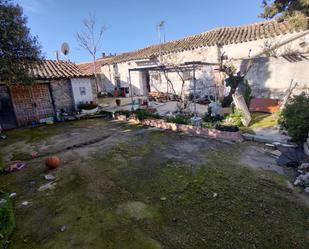 Jardí de Casa adosada en venda en Chapinería amb Terrassa