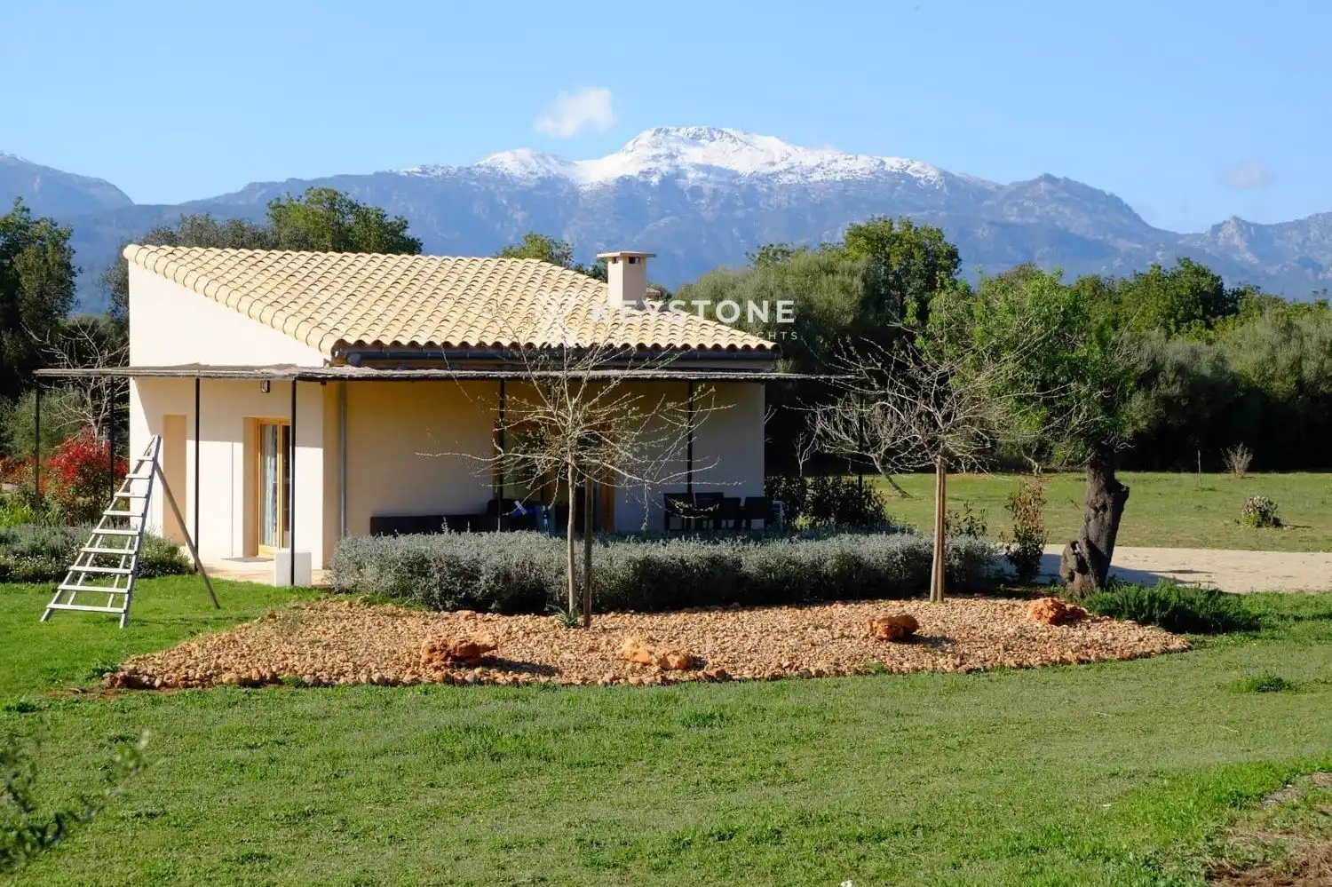 Vista exterior de Ático de alquiler en Binissalem con Aire acondicionado, Terraza y Piscina