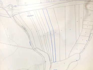 Rustikales Grundstück zum Verkauf in Mirandilla