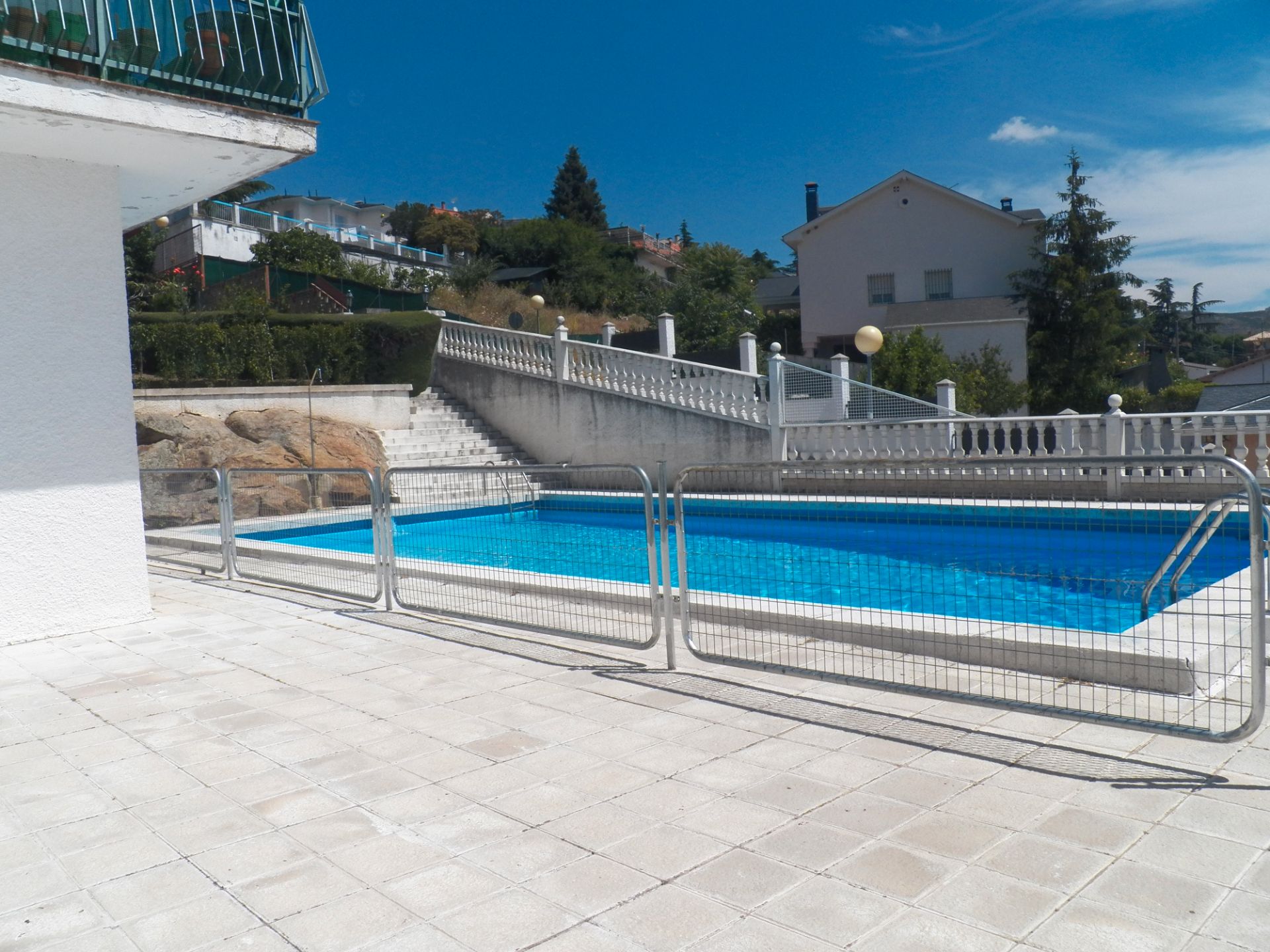 Swimming pool of Flat for sale in Miraflores de la Sierra  with Heating, Terrace and Community pool