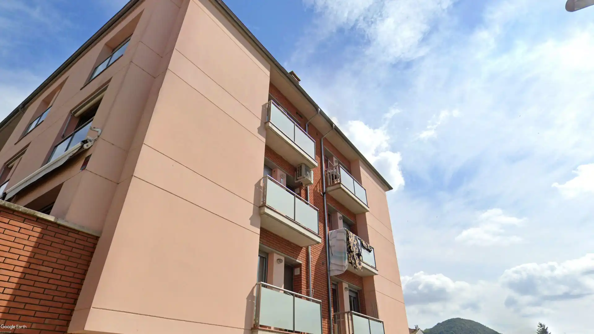 Exterior view of Buildings for sale in Olot