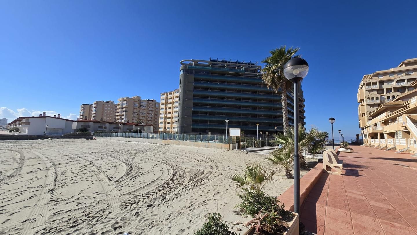Exterior view of Attic for sale in La Manga del Mar Menor  with Air Conditioner, Terrace and Furnished