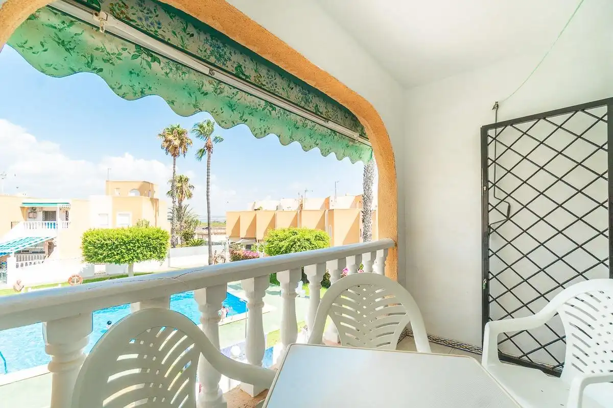 Bungalow amb terrassa en venda a Nueva Torrevieja - Aguas Nuevas, imagen 4