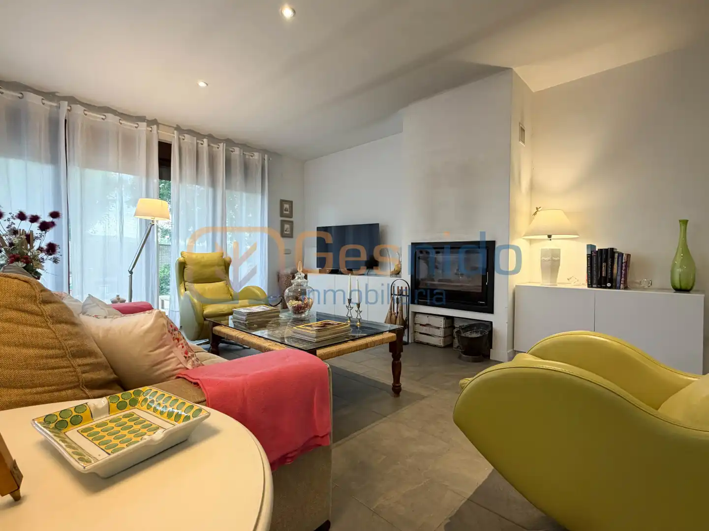 Sala d'estar de Casa o xalet en venda en Vegas de Matute amb Calefacció, Jardí privat i Terrassa
