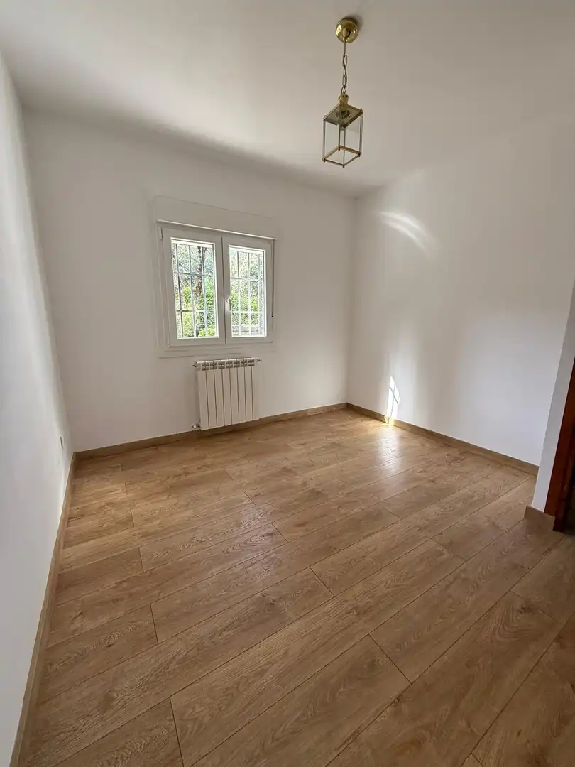 Houses for sale in Calle ROMERAL, Las Zorreras - Monte Encinar