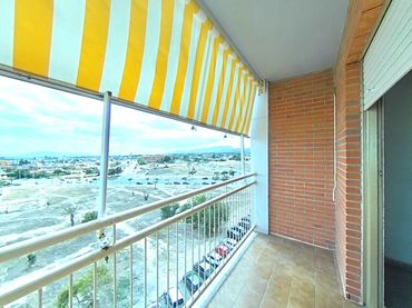 Appartamento con balcone in vendita a Joaquin Martinez Macia