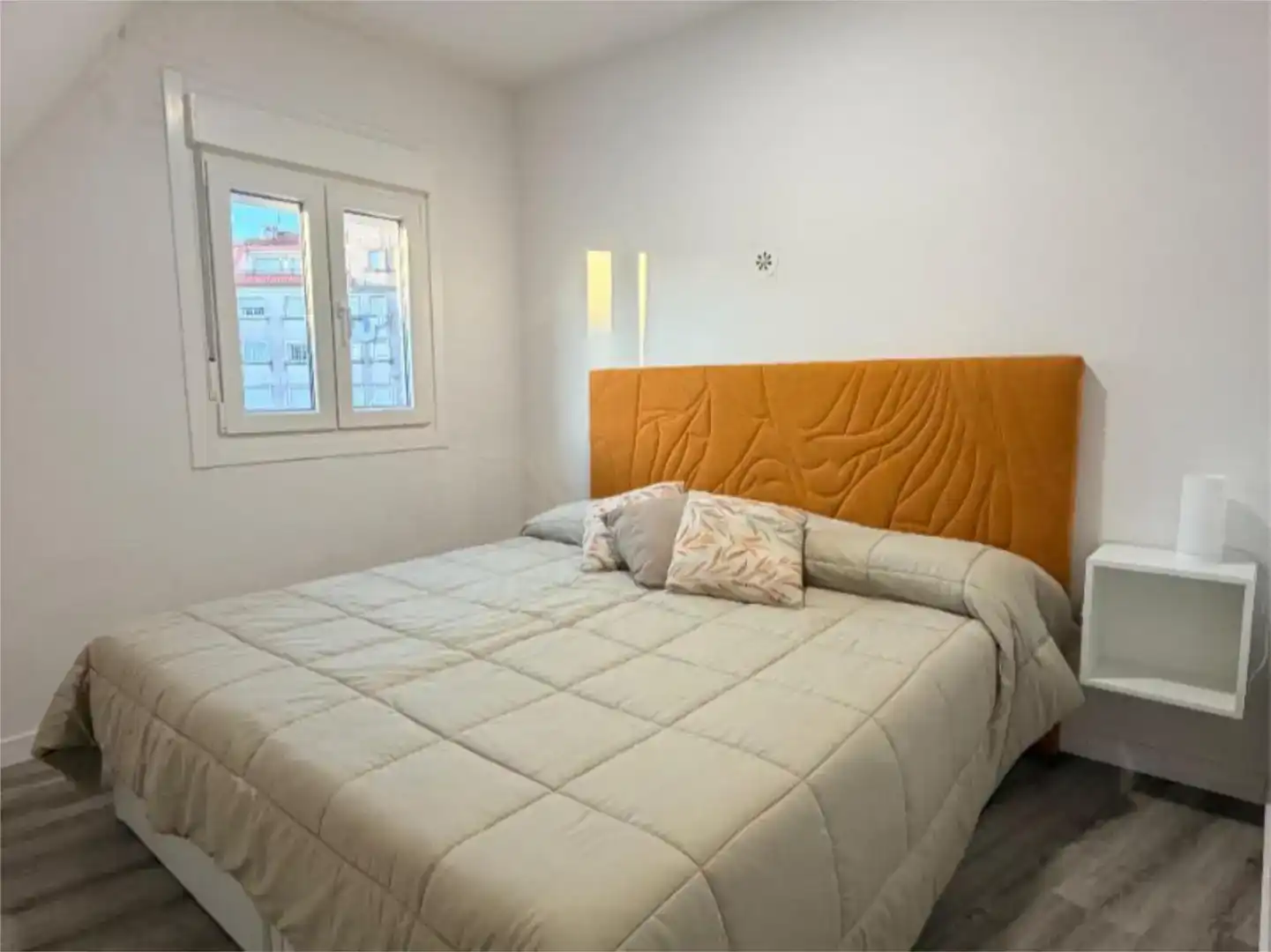 Schlafzimmer von Maisonette zur Miete in Sanxenxo mit Möbliert und Balkon