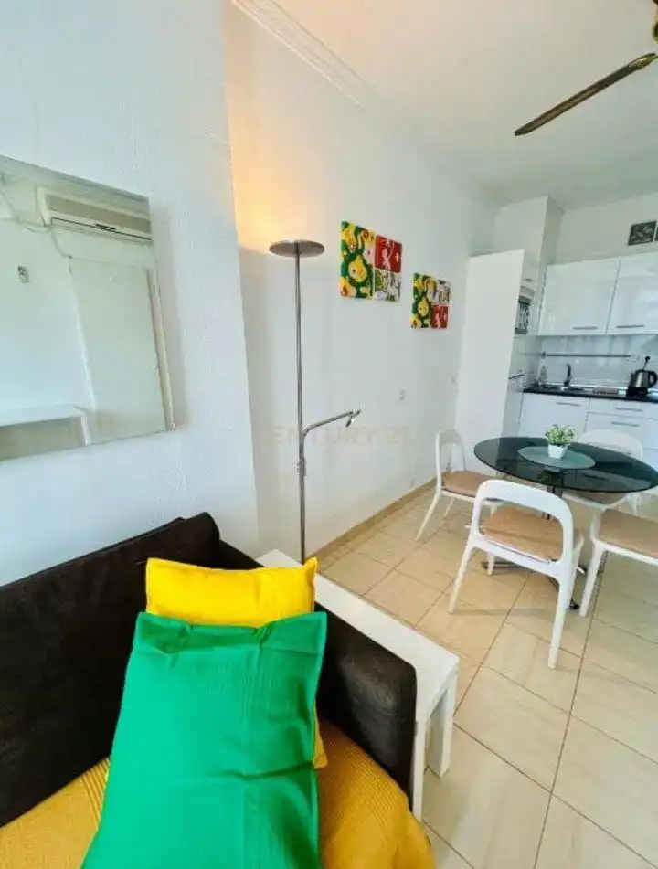 Apartments for rent in Avenida Isabel Manoja, Torremolinos, Spain, 6, Ayuntamiento