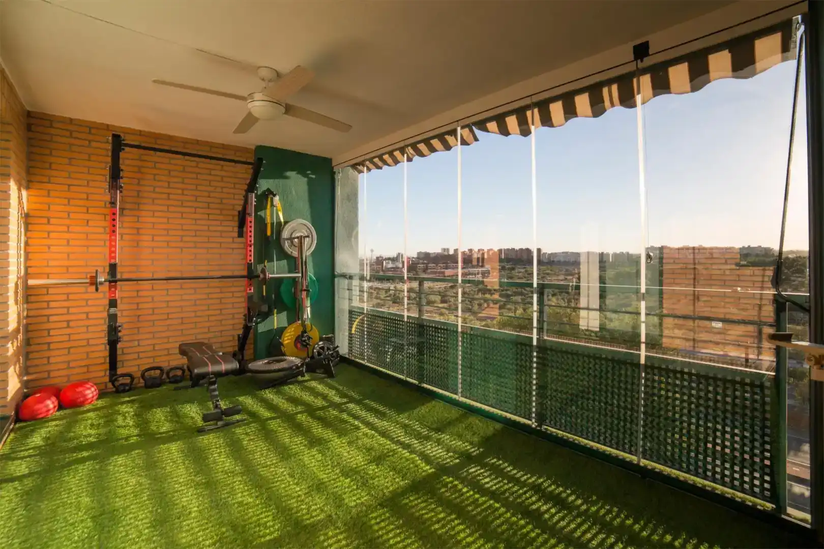 Terrassa de Pis en venda en Paterna amb Aire condicionat, Jardí privat i Moblat