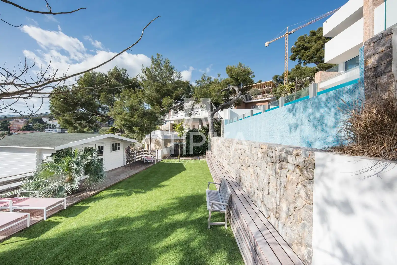 Jardí de Casa o xalet en venda en Castelldefels amb Aire condicionat, Calefacció i Terrassa