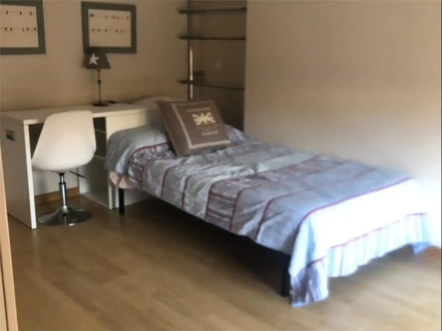 Dormitori de Casa adosada de lloguer en Bétera amb Aire condicionat, Piscina i Balcó