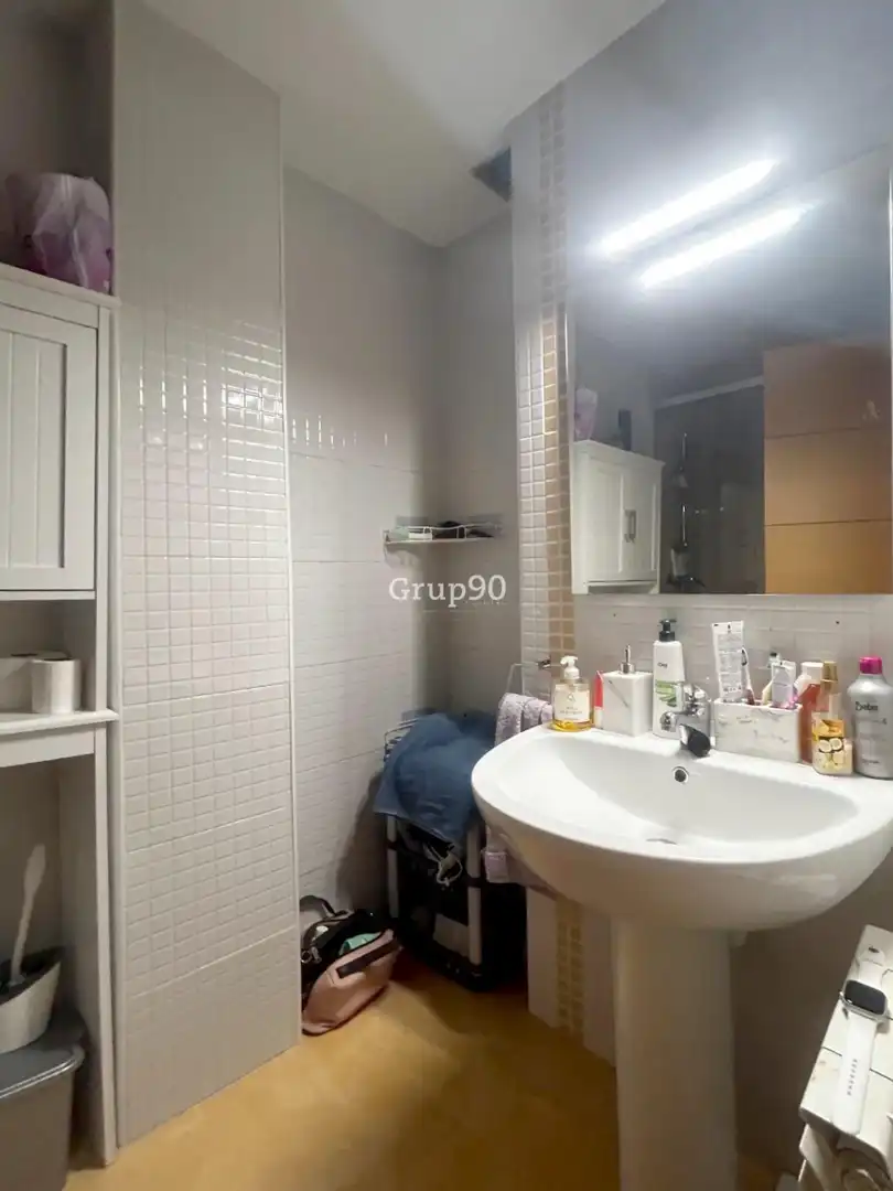 Baño de Piso en venta en Lleida con Calefacción y Parquet
