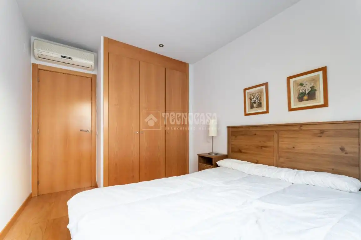 Bedroom of Flat for sale in Torrelodones  with Air Conditioner, Heating and Private garden