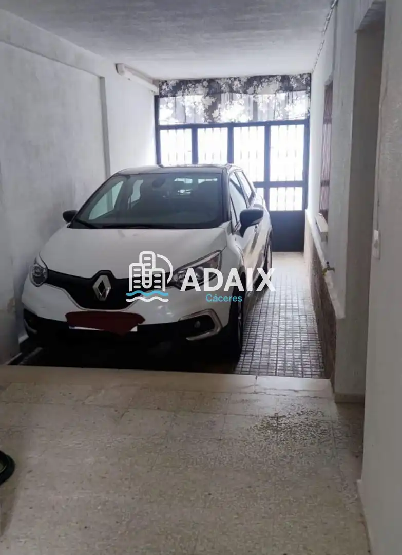 Parking of Detached homes for sale in Malpartida de Cáceres, Cáceres