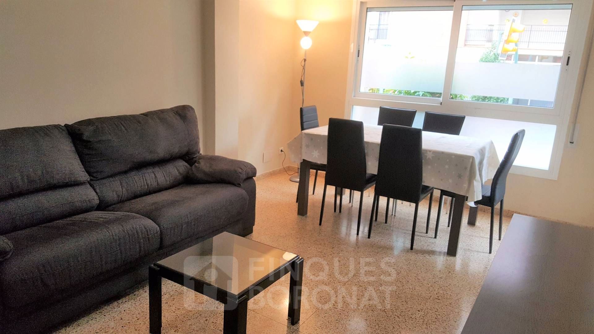 Living room of Flat to rent in  Tarragona Capital  with Furnished, Washing machine and TV