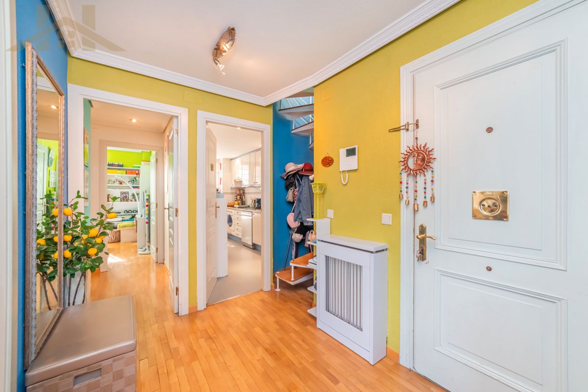 Flat for sale in Boadilla del Monte  with Air Conditioner, Heating and Parquet flooring