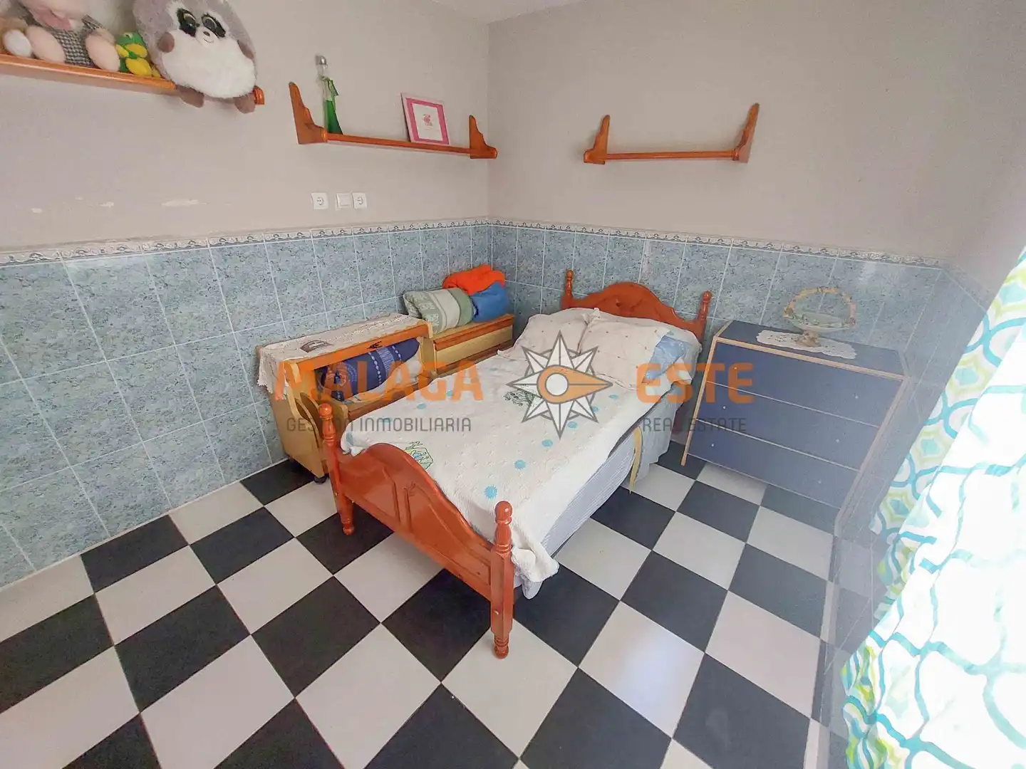 Habitación de Finca rústica en venta en Vélez-Málaga con Aire acondicionado, Terraza y Trastero