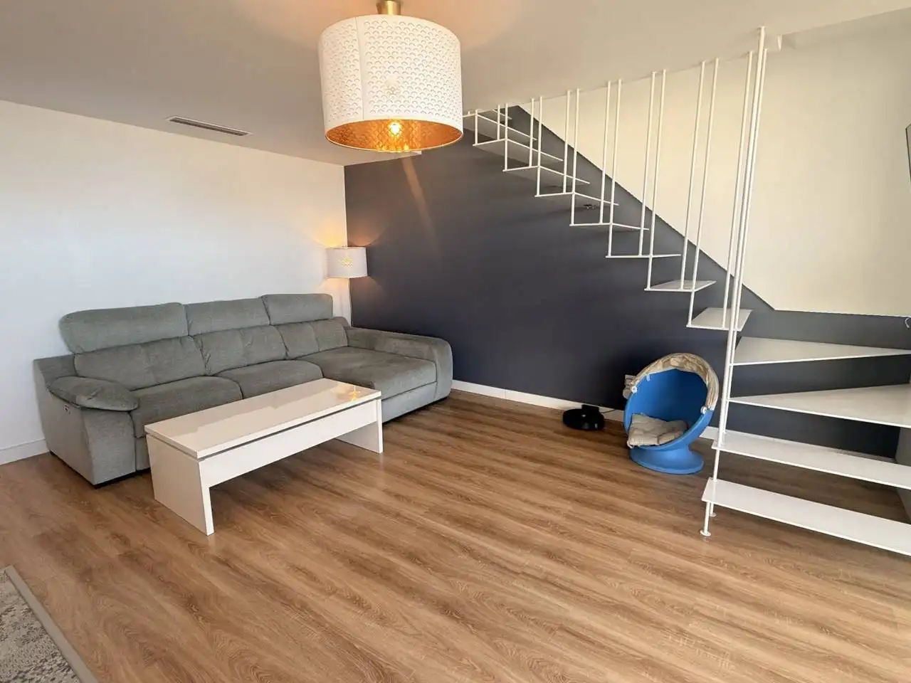 Sala de estar de Ático en venta en Elche / Elx con Aire acondicionado, Parquet y Terraza
