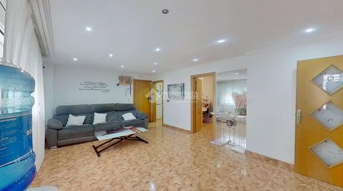 Foto 2 de Piso en venta en Badia del Vallès, Barcelona