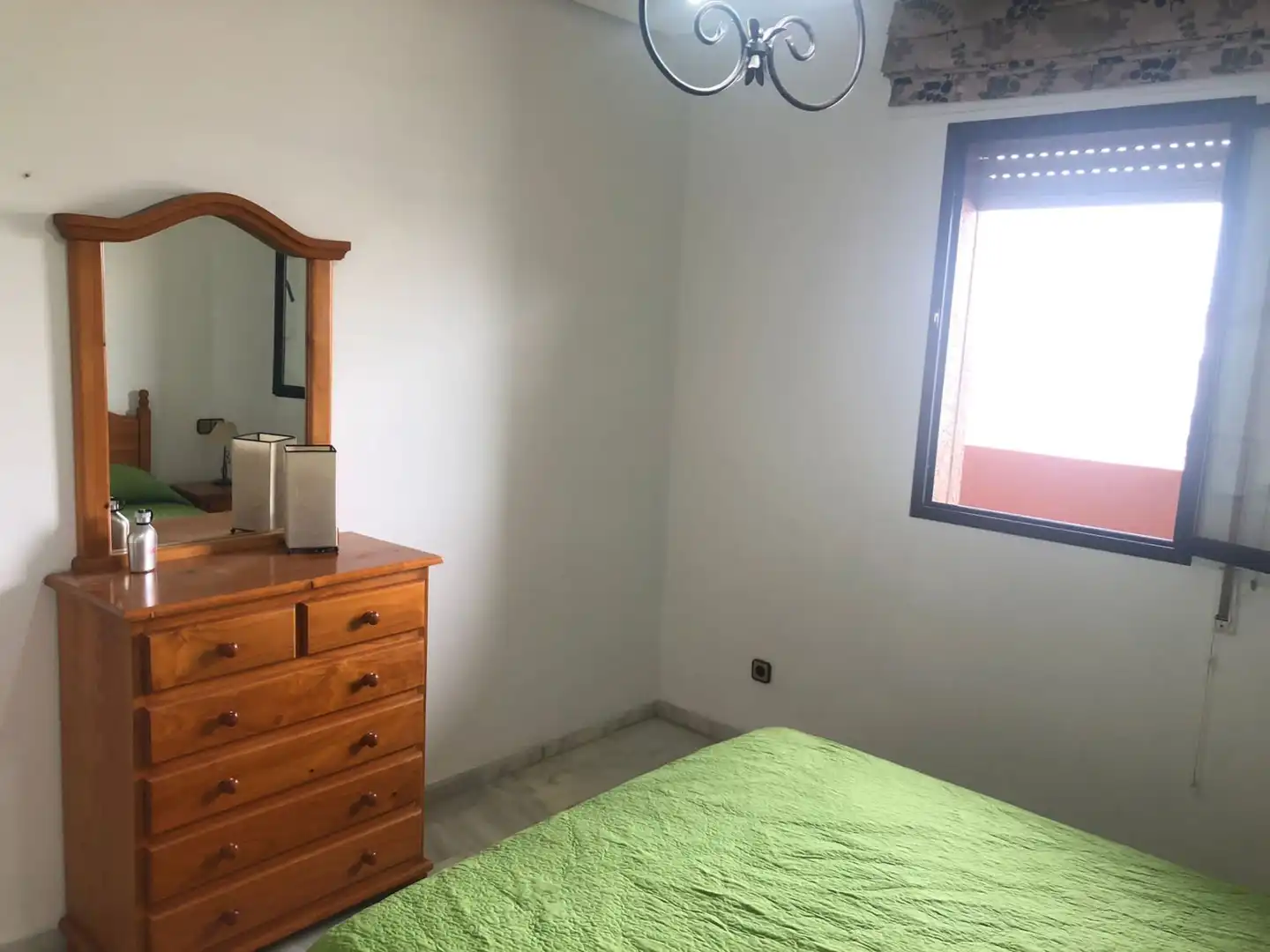Habitación de Piso de alquiler en Algeciras con Amueblado