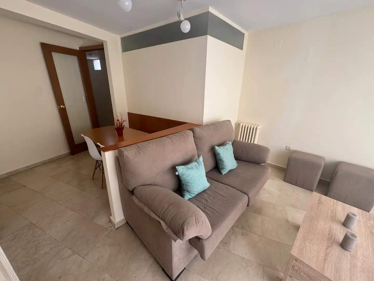 Living room of Flat for rent in Jaén  with Air Conditioner, Heating and Terrace