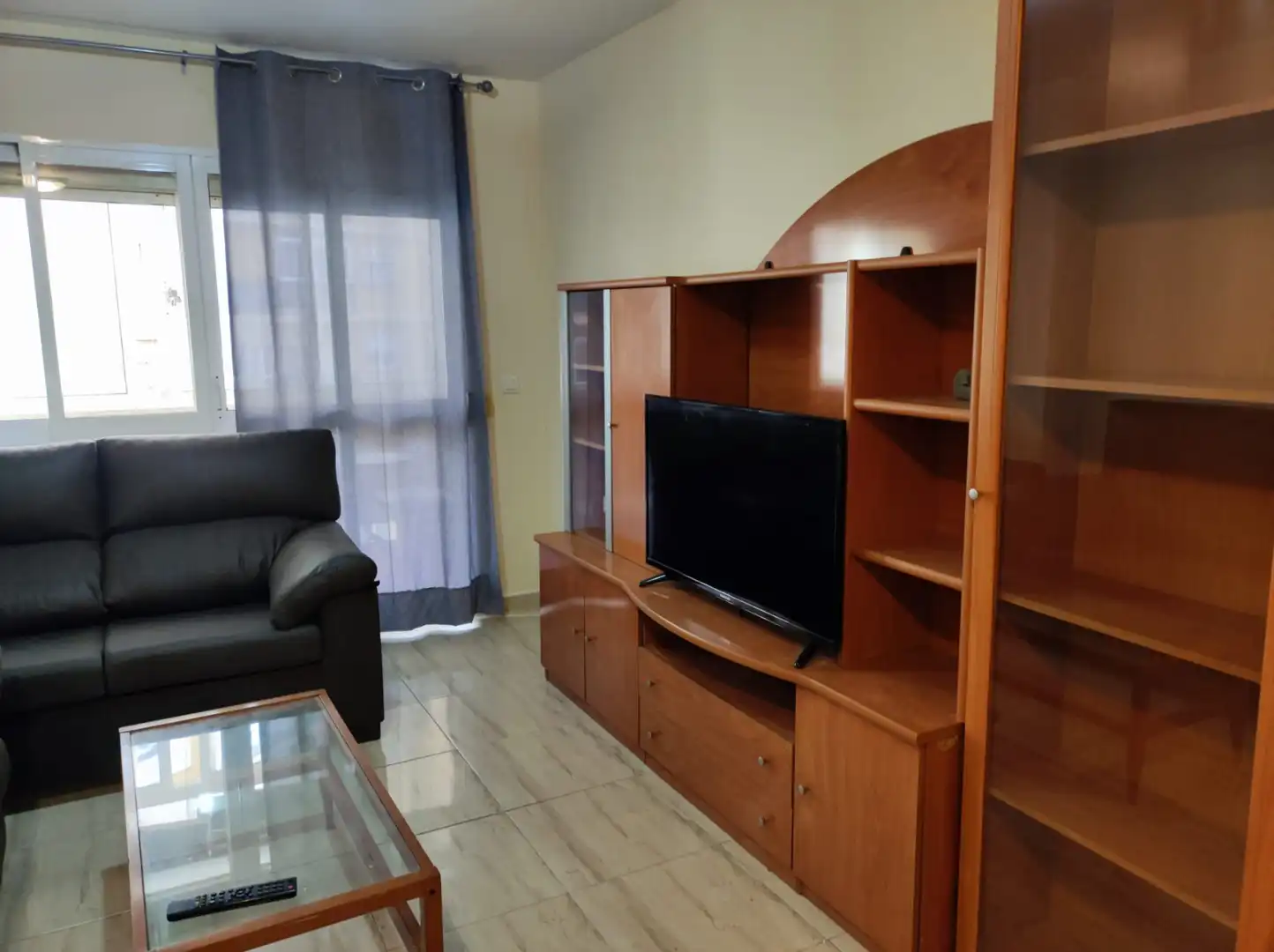 Flat with terrace to rent in Calle Martínez Maldonado, imagen 5