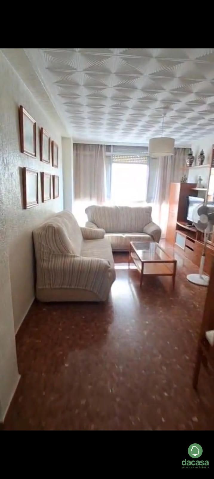 Sala d'estar de Pis de lloguer en  Huelva Capital amb Moblat, Rentadora i Microones