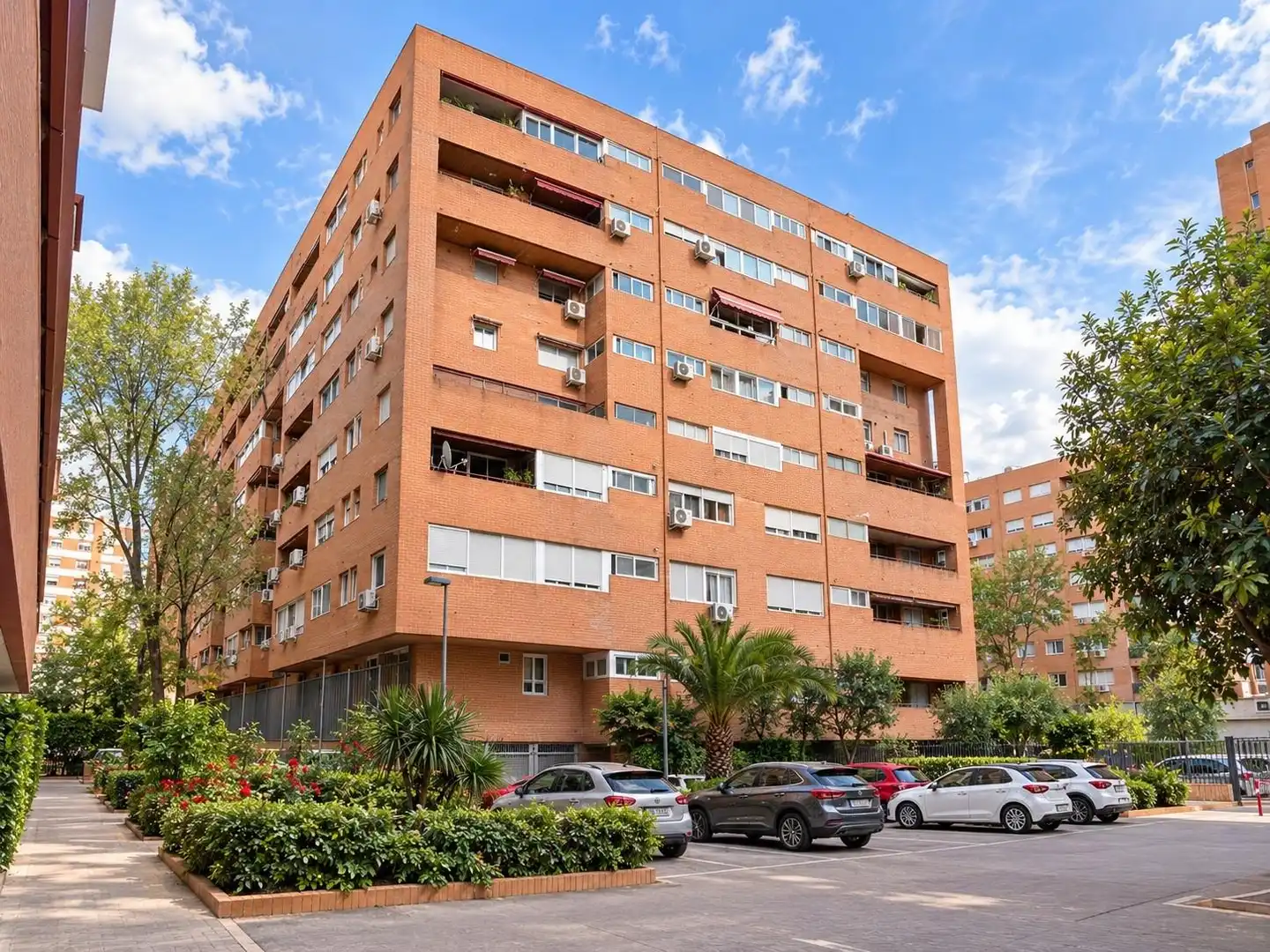 Vista exterior de Piso en venta en Madrid con Calefacción